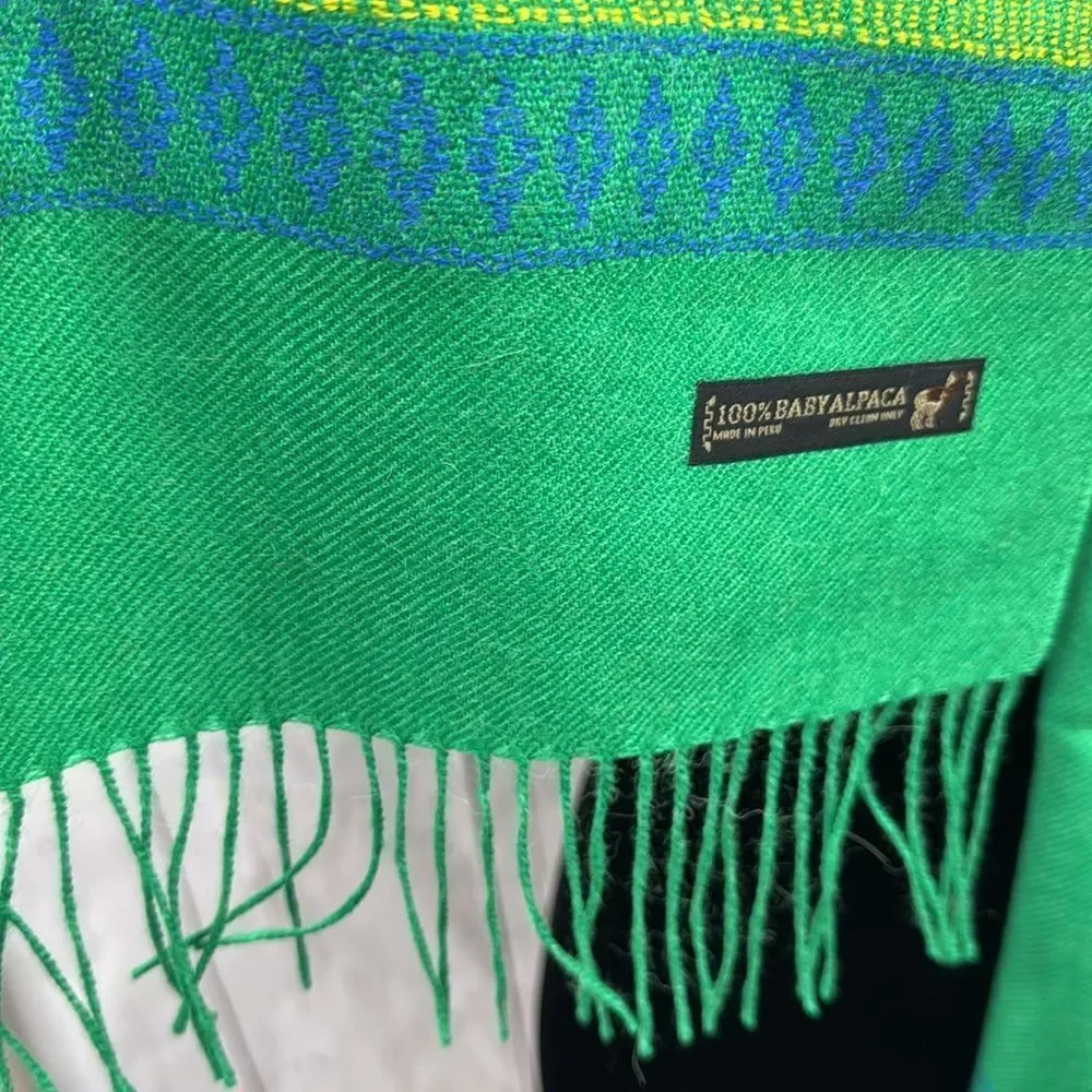 Baby Alpaca 100% Fringe Luxurious Soft Cozy Handmade Knit Kelly Green Scarf